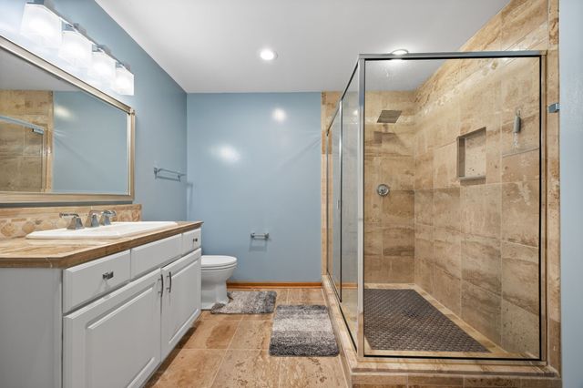 329 NW Driftwood Drive, Ankeny, IA 50023