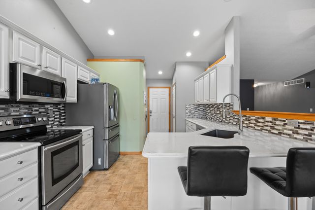 329 NW Driftwood Drive, Ankeny, IA 50023