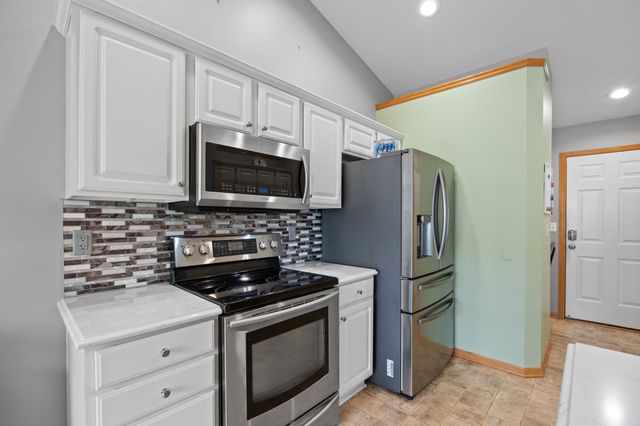 329 NW Driftwood Drive, Ankeny, IA 50023