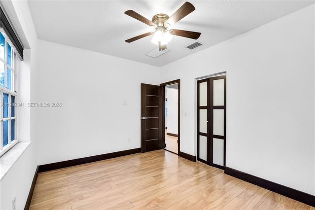 8335 E Crespi Blvd 4, Miami Beach, FL 33141