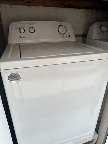 8335 E Crespi Blvd 4, Miami Beach, FL 33141