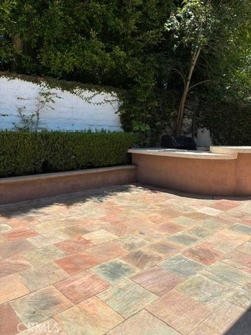 32 Gleneagles Drive, Newport Beach, CA 92660