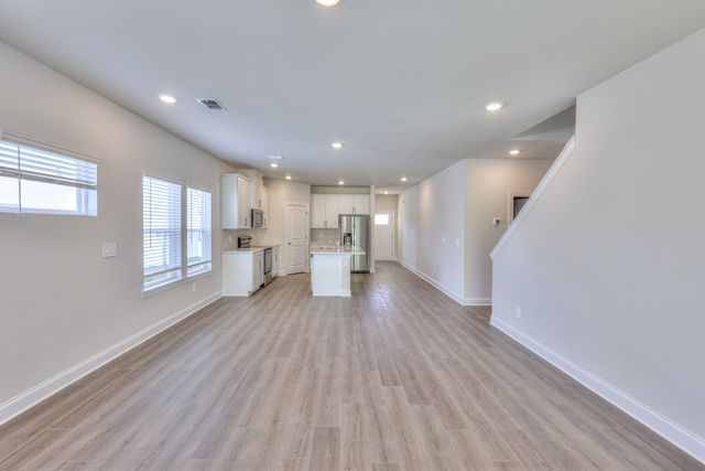 1250 Bluffton Cir, Clarksville, TN 37043