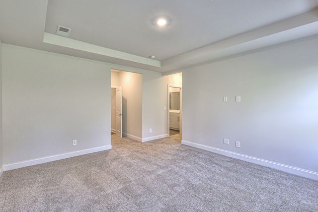 1250 Bluffton Cir, Clarksville, TN 37043