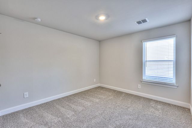 1250 Bluffton Cir, Clarksville, TN 37043
