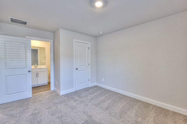 1250 Bluffton Cir, Clarksville, TN 37043