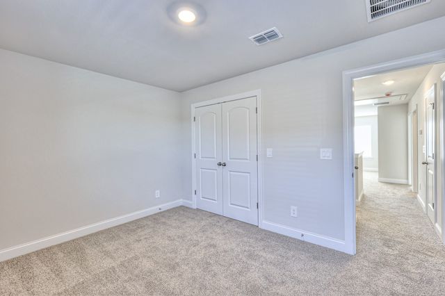 1250 Bluffton Cir, Clarksville, TN 37043