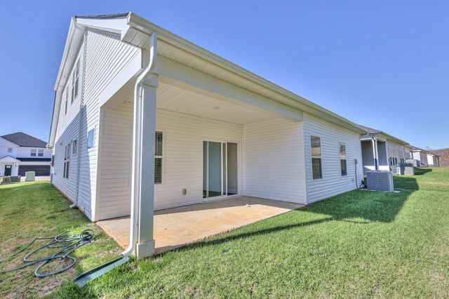 1250 Bluffton Cir, Clarksville, TN 37043