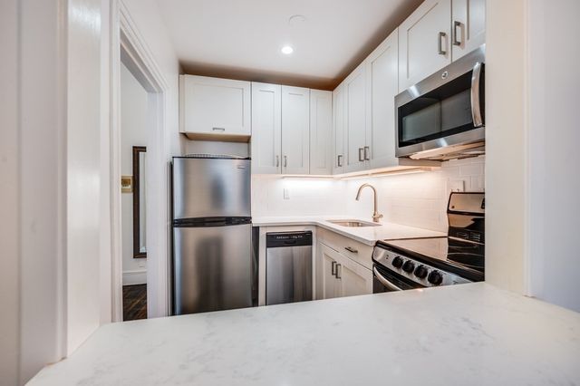 169 Beacon 3-4, Boston, MA 02116