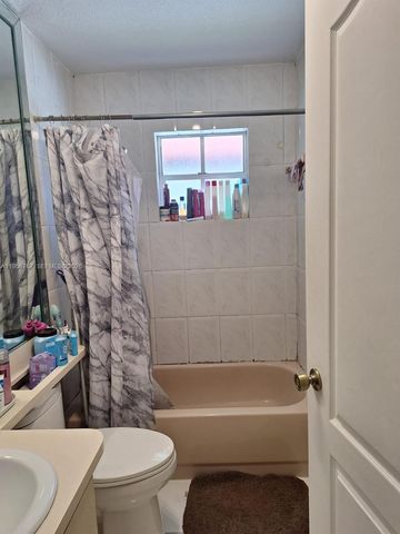 13822 SW 156th St, Miami, FL 33177