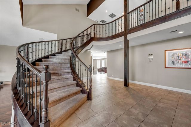 8113 Sapphire Bay Circle, Las Vegas, NV 89128