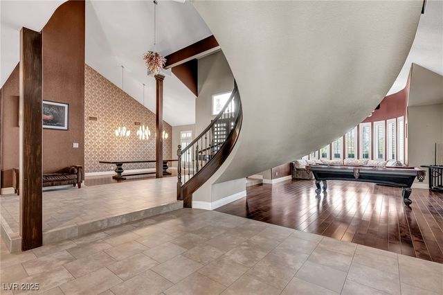 8113 Sapphire Bay Circle, Las Vegas, NV 89128