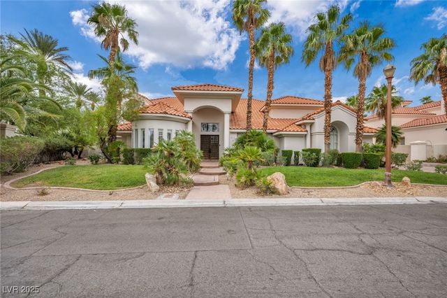 8113 Sapphire Bay Circle, Las Vegas, NV 89128