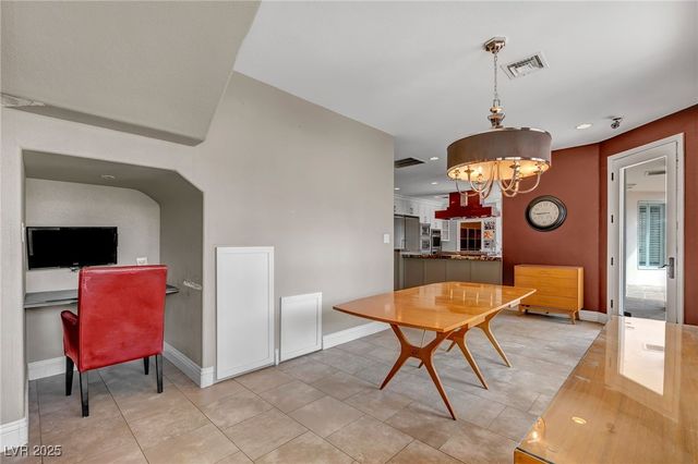 8113 Sapphire Bay Circle, Las Vegas, NV 89128