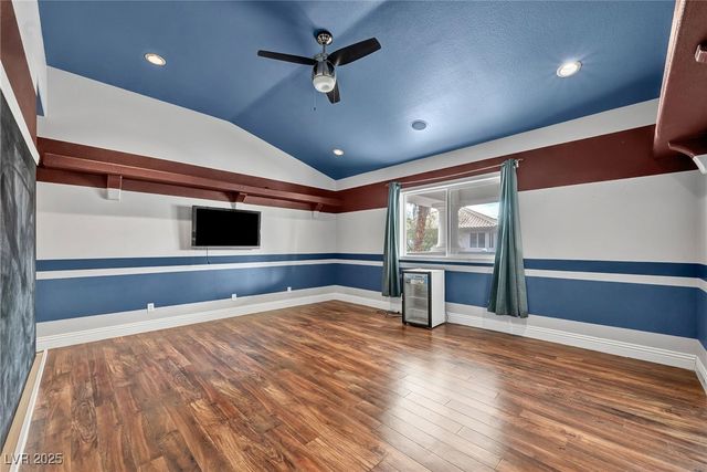 8113 Sapphire Bay Circle, Las Vegas, NV 89128