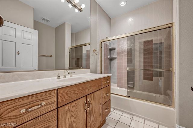 8113 Sapphire Bay Circle, Las Vegas, NV 89128