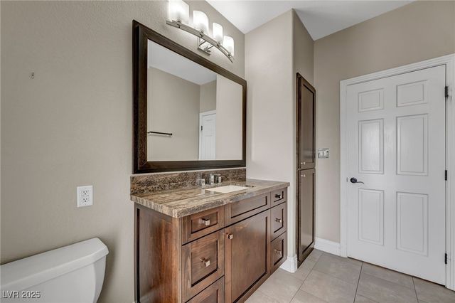 8113 Sapphire Bay Circle, Las Vegas, NV 89128