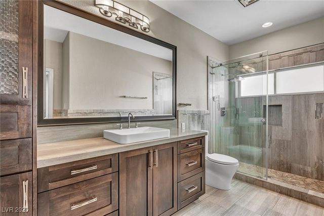 8113 Sapphire Bay Circle, Las Vegas, NV 89128