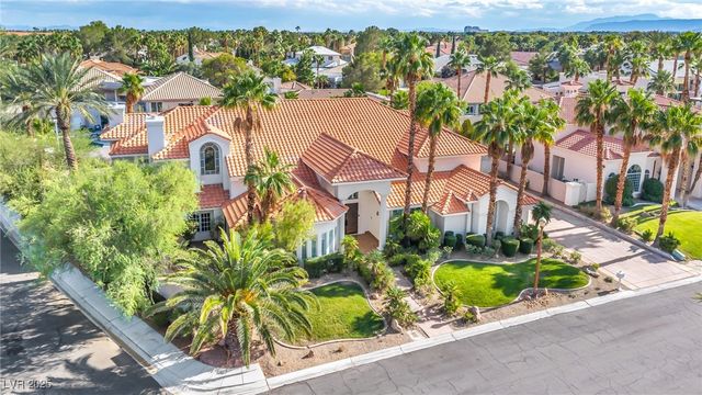 8113 Sapphire Bay Circle, Las Vegas, NV 89128