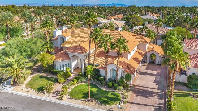 8113 Sapphire Bay Circle, Las Vegas, NV 89128