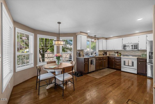 3511 Blue Blossom Drive, Medford, OR 97504