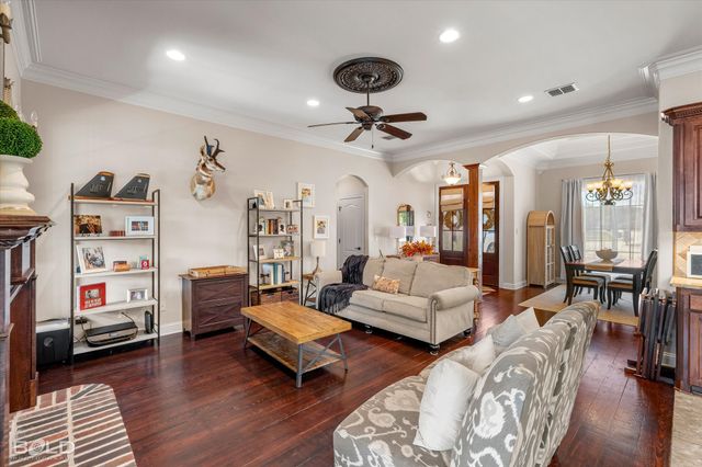 9865 Loveland Court, Shreveport, LA 71106