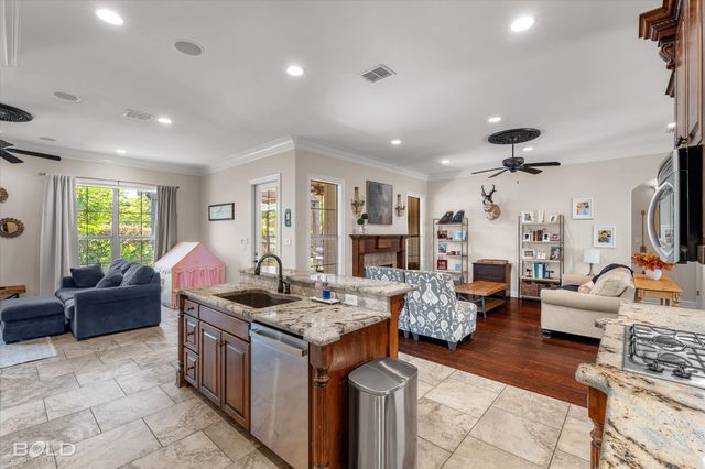 9865 Loveland Court, Shreveport, LA 71106