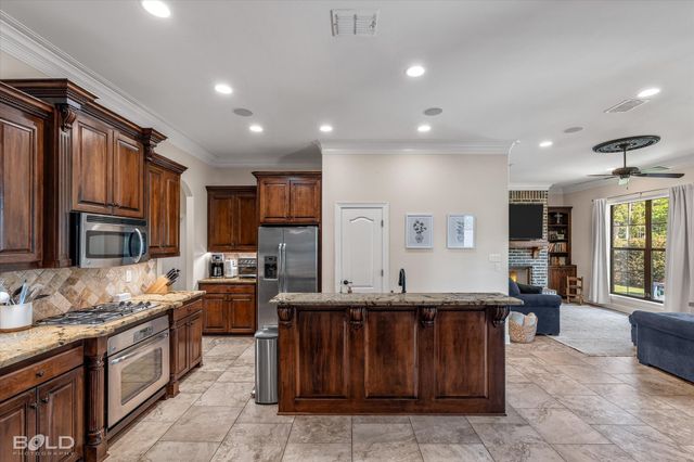 9865 Loveland Court, Shreveport, LA 71106