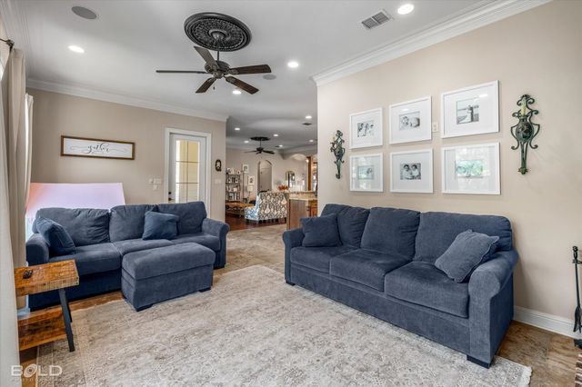 9865 Loveland Court, Shreveport, LA 71106