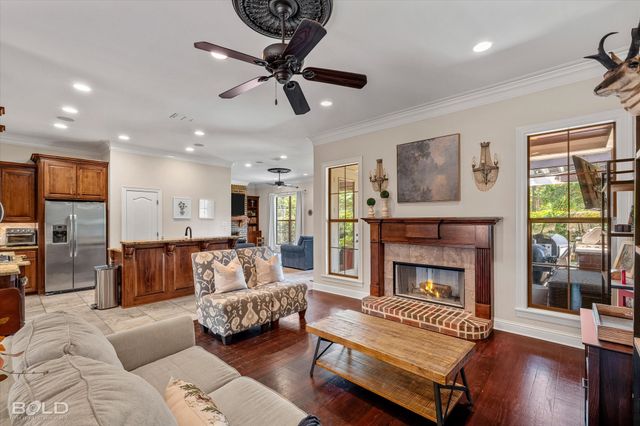 9865 Loveland Court, Shreveport, LA 71106