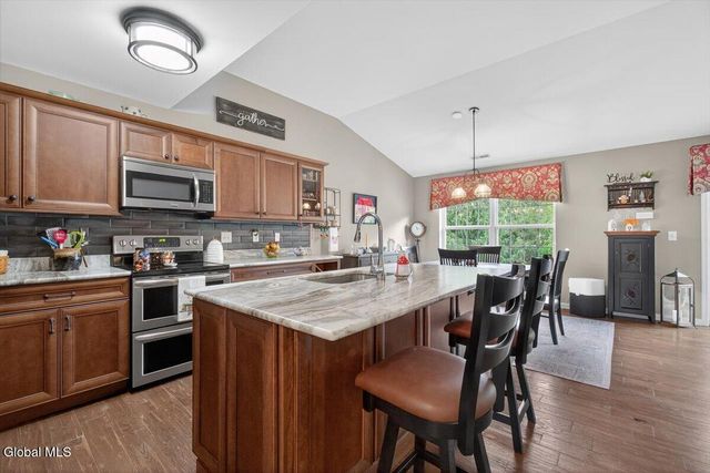 114 Cherry Blossom Court, Rotterdam, NY 12306