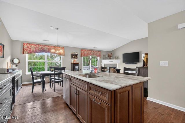 114 Cherry Blossom Court, Rotterdam, NY 12306