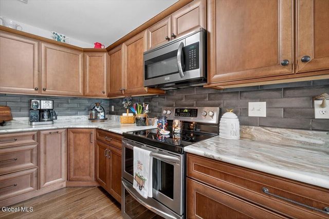 114 Cherry Blossom Court, Rotterdam, NY 12306