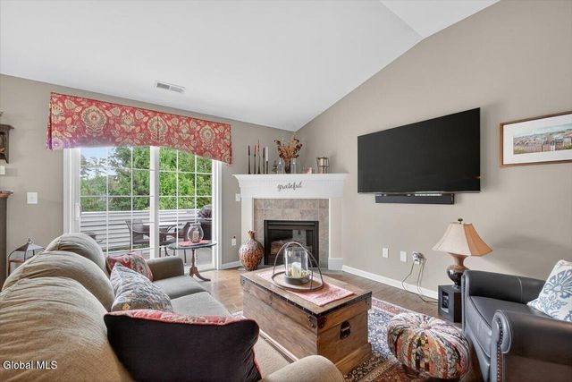 114 Cherry Blossom Court, Rotterdam, NY 12306