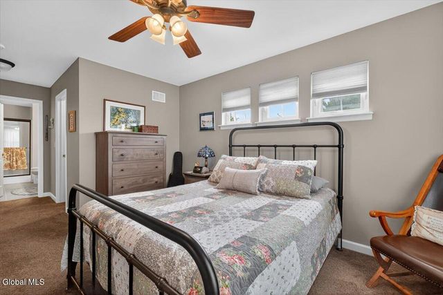 114 Cherry Blossom Court, Rotterdam, NY 12306