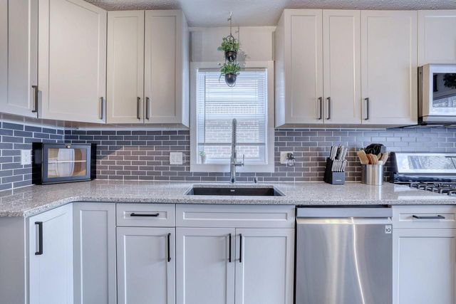 1473 S 90th STREET, West Allis, WI 53214