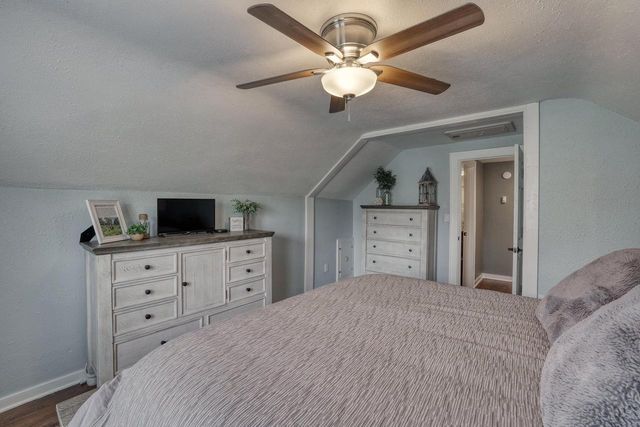 1473 S 90th STREET, West Allis, WI 53214