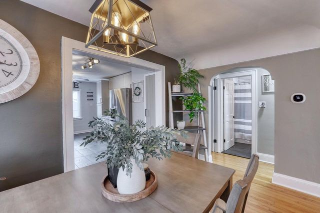 1473 S 90th STREET, West Allis, WI 53214