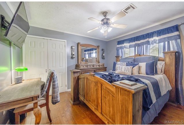 1204 KENWOOD Court, Prattville, AL 36067