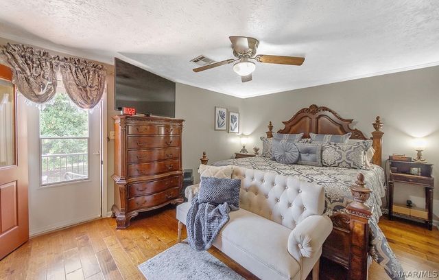 1204 KENWOOD Court, Prattville, AL 36067