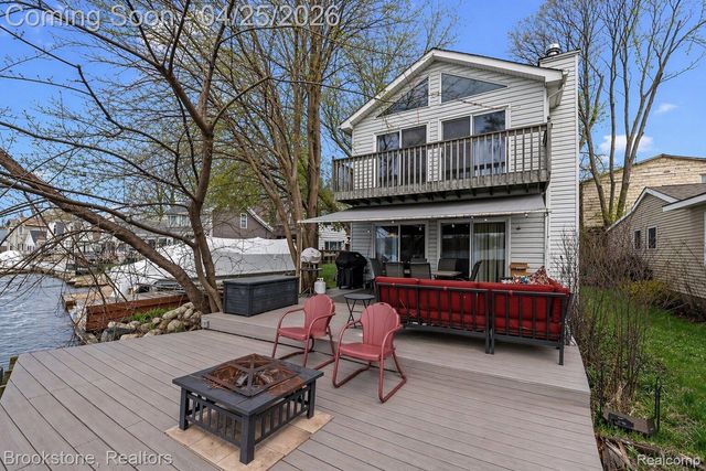1940 S Ortonville Road, Brandon Charter Township, MI 48462
