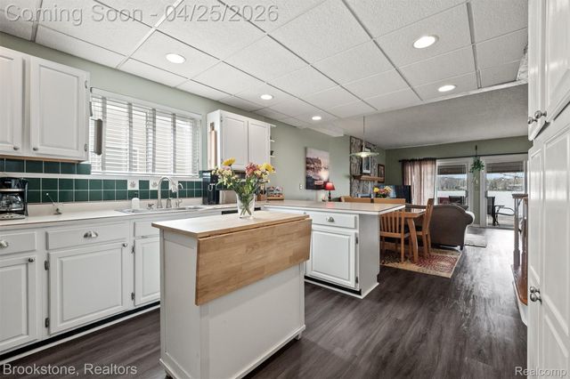 1940 S Ortonville Road, Brandon Charter Township, MI 48462