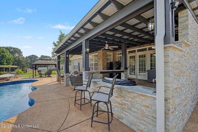 3169 Bridge Moore Drive, Nesbit, MS 38651