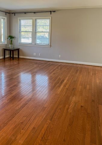 87 Charleston Avenue, Columbus, OH 43214