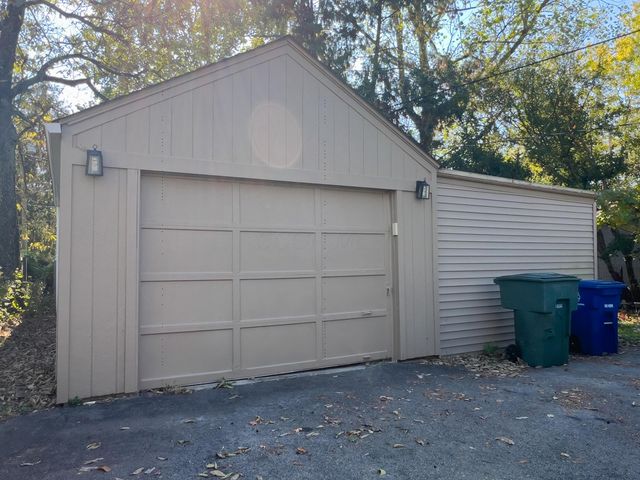 87 Charleston Avenue, Columbus, OH 43214