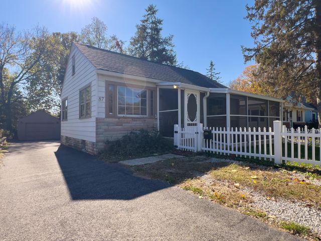 87 Charleston Avenue, Columbus, OH 43214