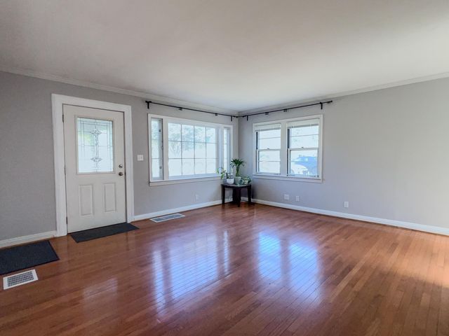 87 Charleston Avenue, Columbus, OH 43214