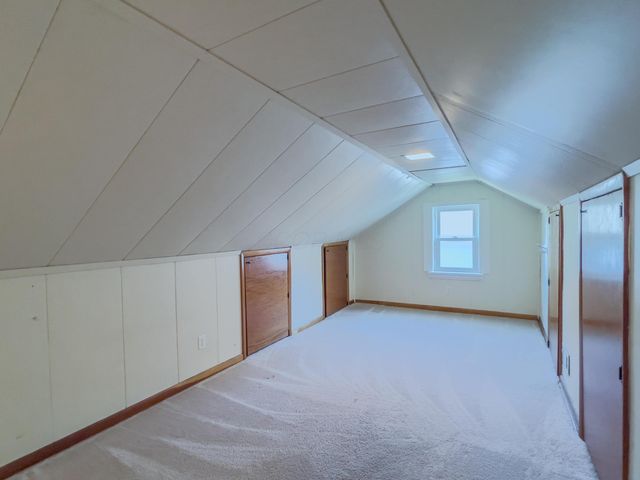 87 Charleston Avenue, Columbus, OH 43214