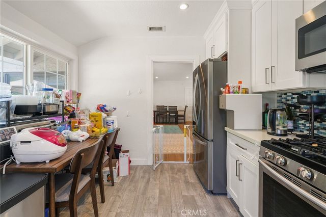 2358 Snowden Avenue, Long Beach, CA 90815