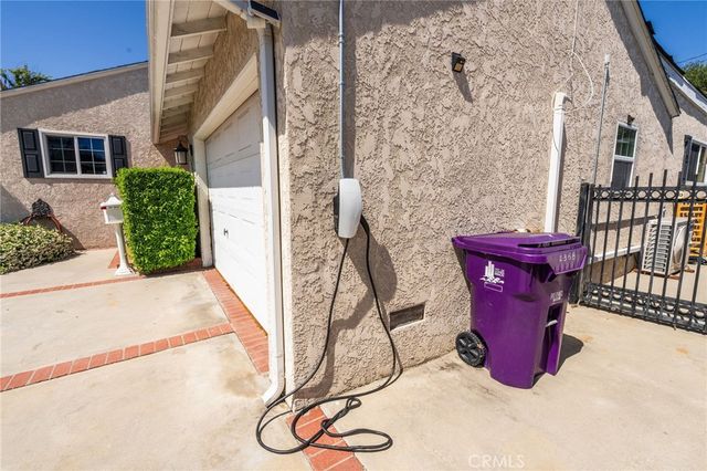 2358 Snowden Avenue, Long Beach, CA 90815